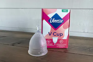Libresse v-cup paras kuukuppi 2026 koko l pakkauksen kanssa
