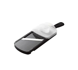 Paras mandoliinileikkuri, kyocera mandoliinileikkuri paras mandoliini testi, keittiömandoliini paras testi, mandoliinileikkurit