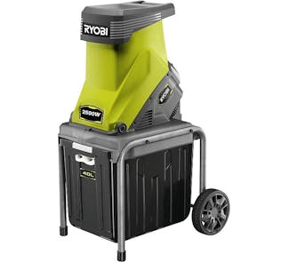 Ryobi RSH2545B oksasilppuri – paras pieni oksasilppuri 2025. Kompakti ja tehokas 2500W moottorilla varustettu oksasilppuri, jossa on sisäänrakennettu keräyssäiliö. Hiljaisempi kuin bensiinikäyttöiset mallit, mutta kapasiteetti on rajallinen suurempiin töi