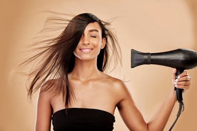 Lue testimme autoista: Hiustenkuivaaja Hiustenkuivaaja Testivoittaja